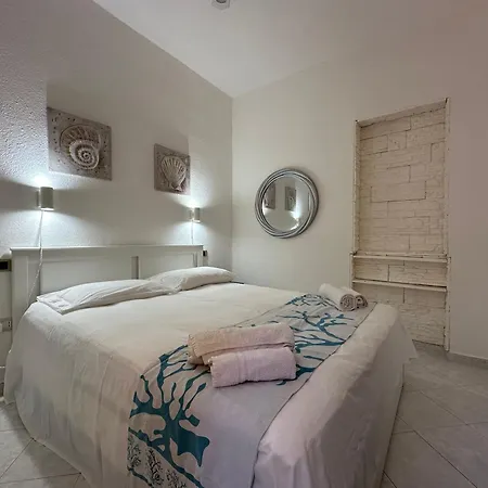 Casa Mimose, 200m To Pula