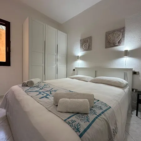 Casa Mimose, 200m To Holiday home Pula